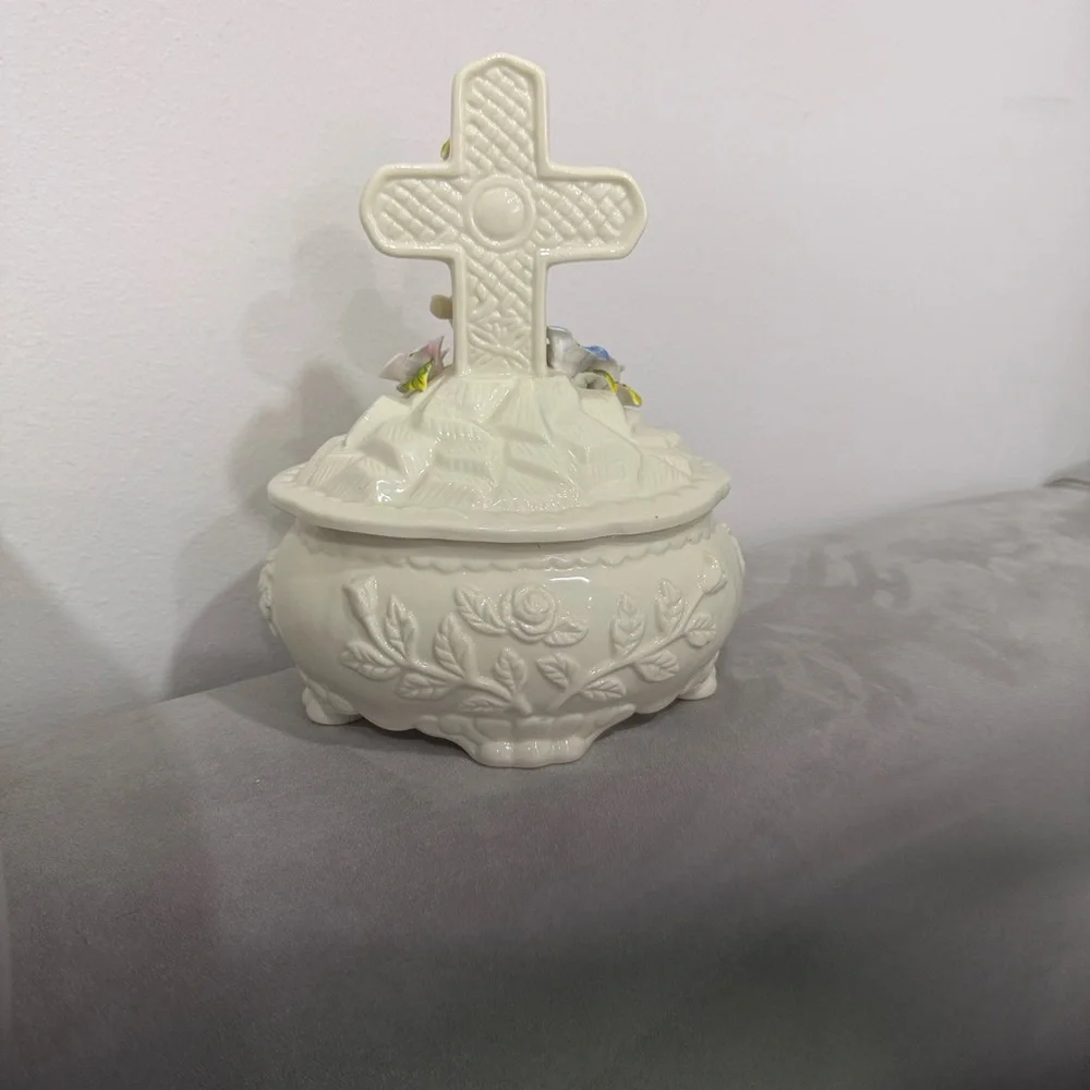 Porcelain Cross Trinket Music Box with Pastel Floral Accents Lamb Amazing Grace